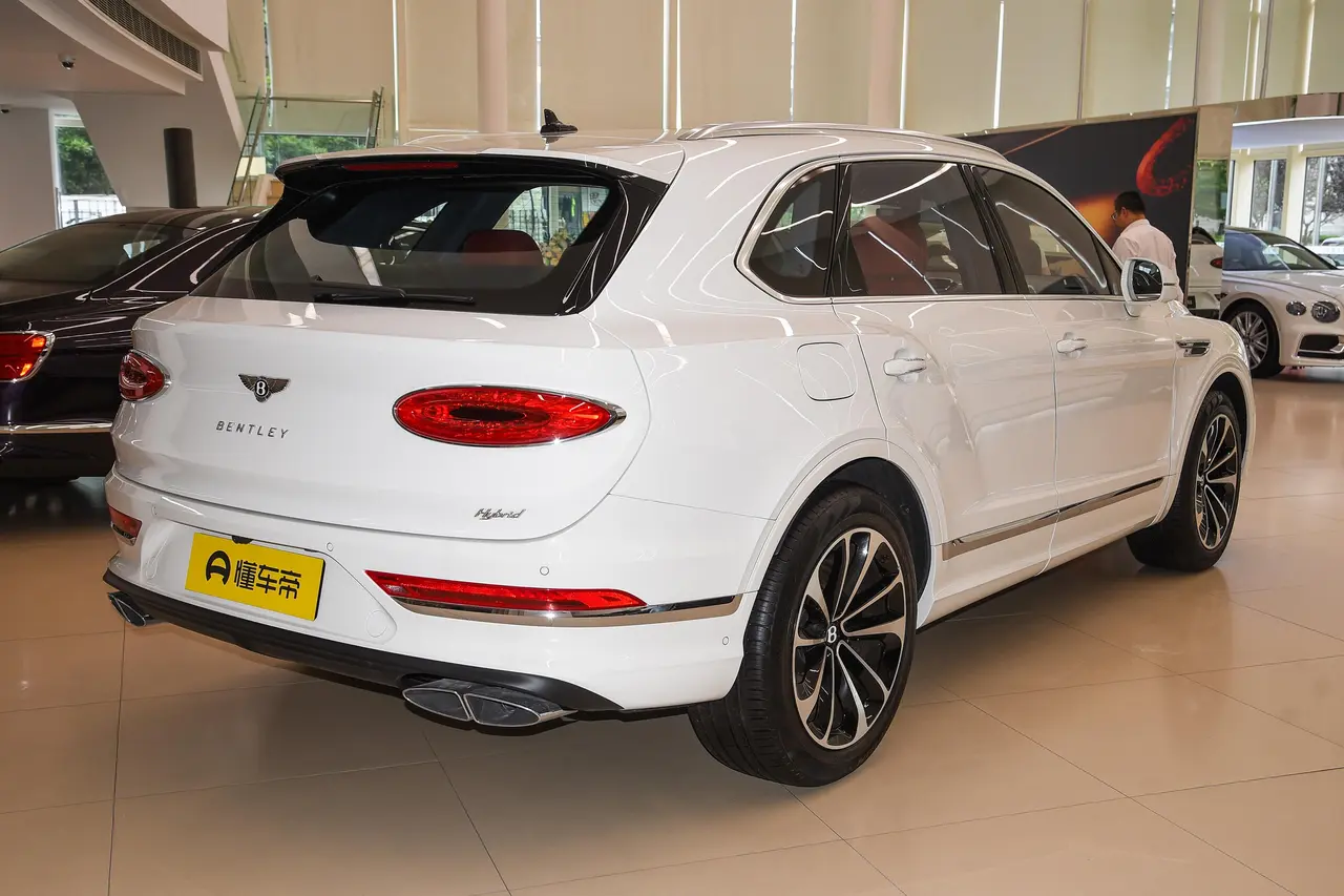 Bentley Bentayga PHEV 2024