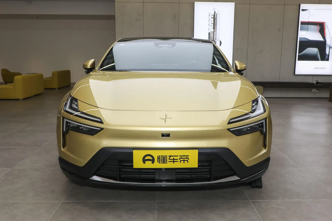 Polestar 4 2024