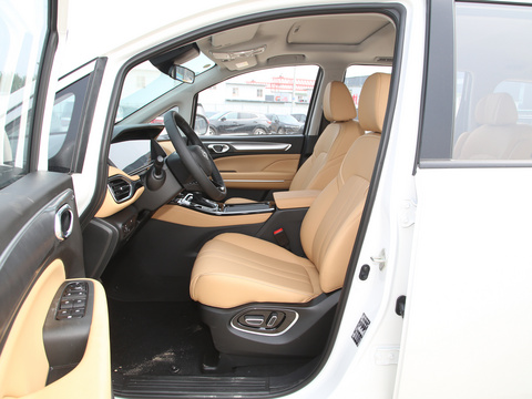 GAC Trumpchi M6 2024