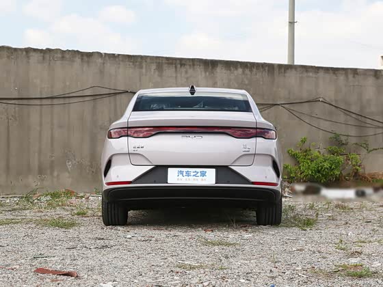 BYD Qin L 2025
