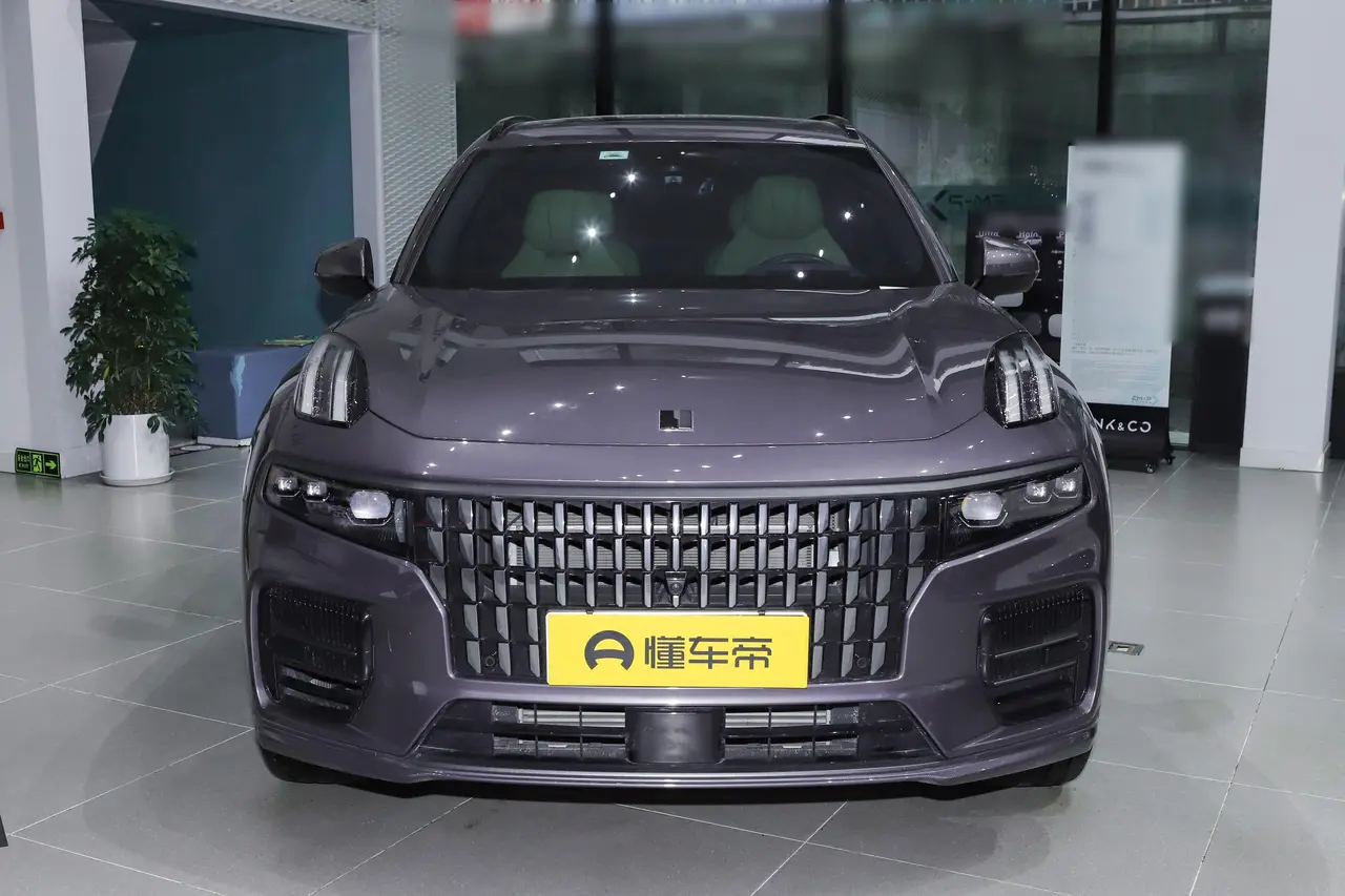 Lynk &amp; Co 09 EM-P 2023