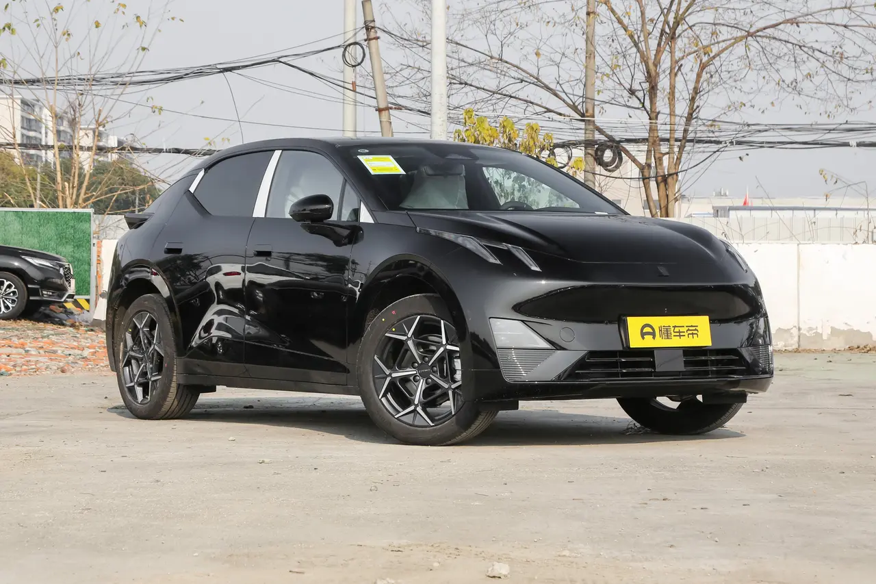 Lynk &amp; Co Z20 2025
