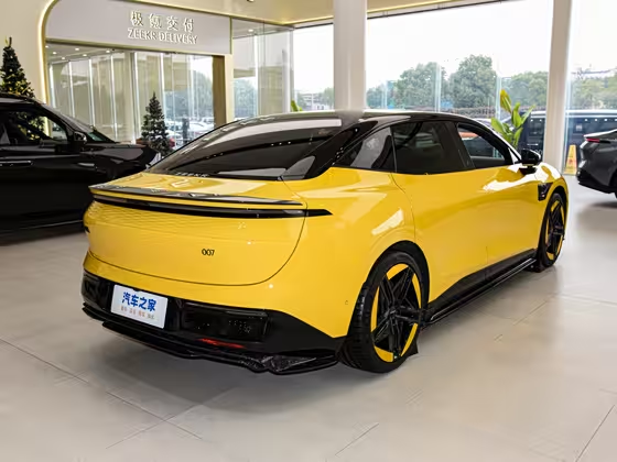 Zeekr 007 2025