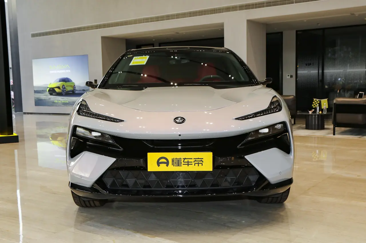 Lotus ELETRE 2024