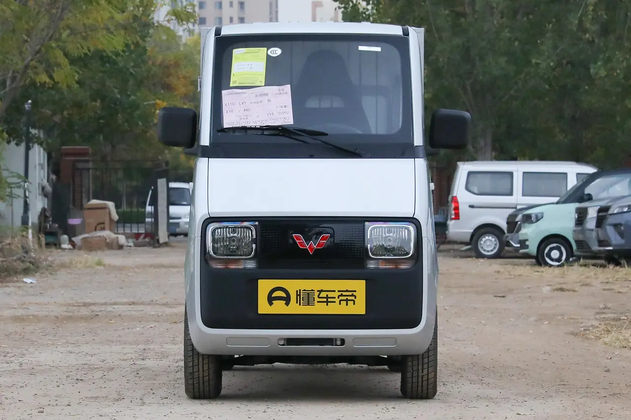 Wuling E10 2023