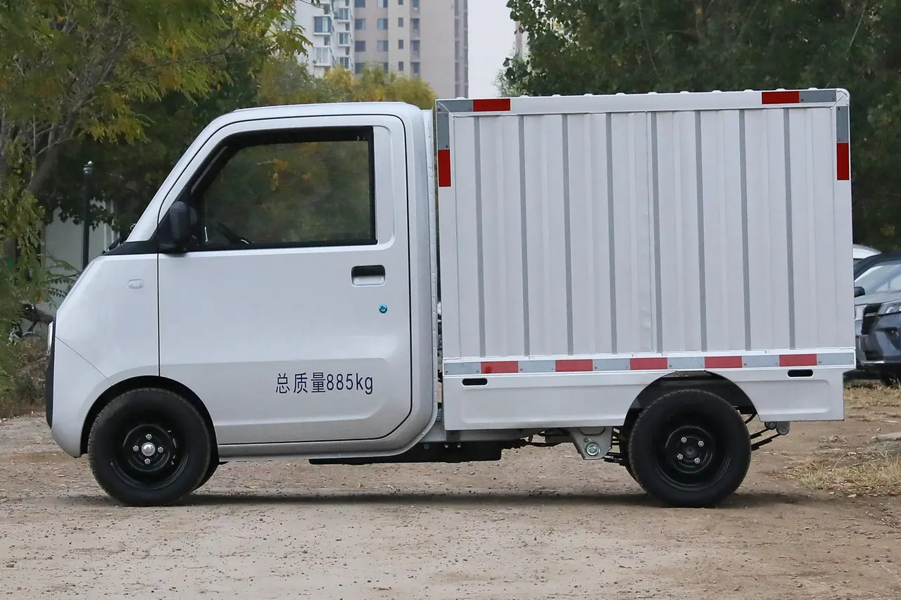 Wuling E10 2023