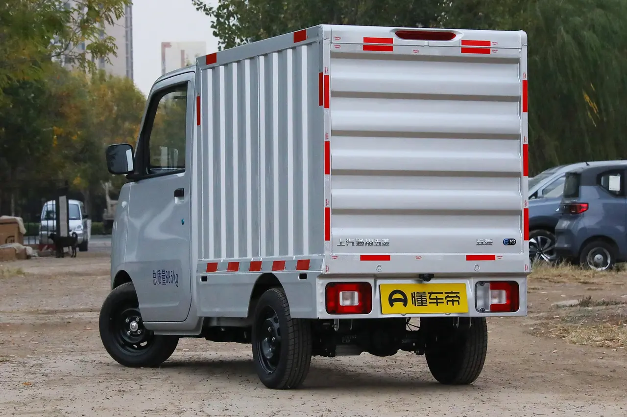 Wuling E10 2023