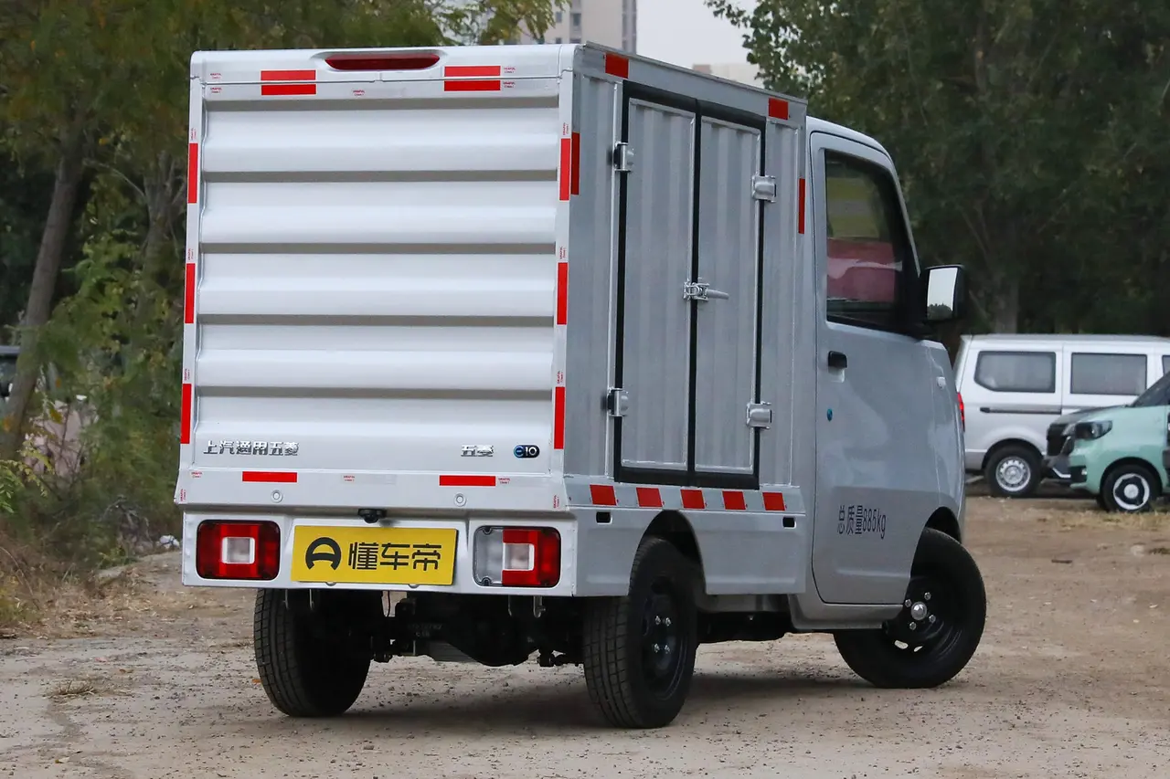 Wuling E10 2023