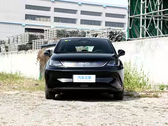 BYD Dolphin 2025
