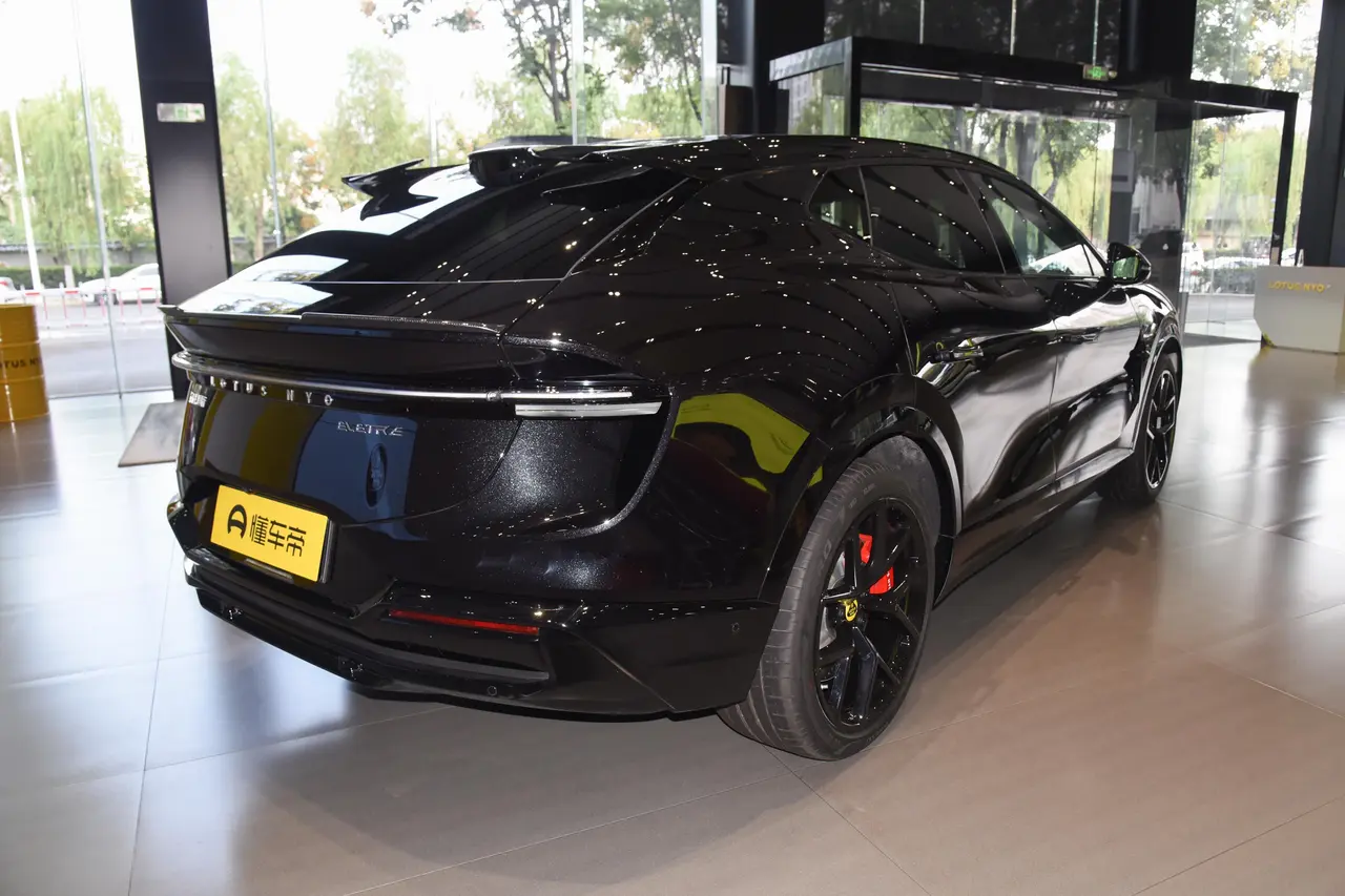 Lotus ELETRE 2023