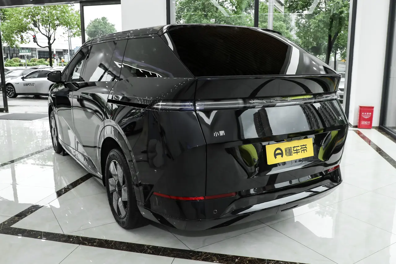 Xpeng X9 2024