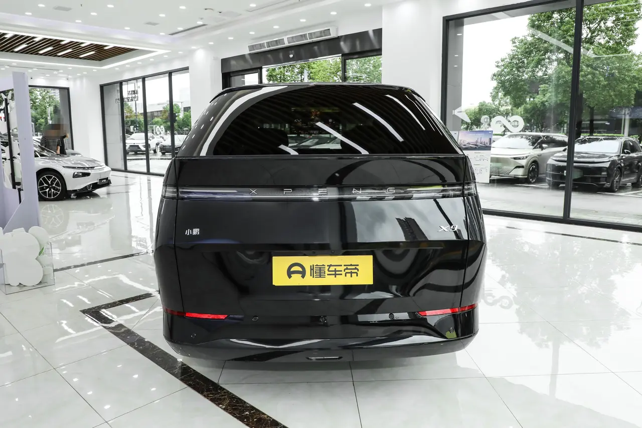 Xpeng X9 2024