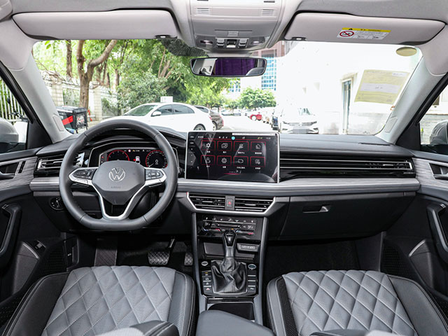 Volkswagen Sagitar 2022