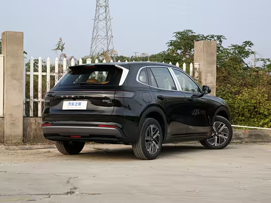 Geely Galaxy Starship 7 EM-i 2025