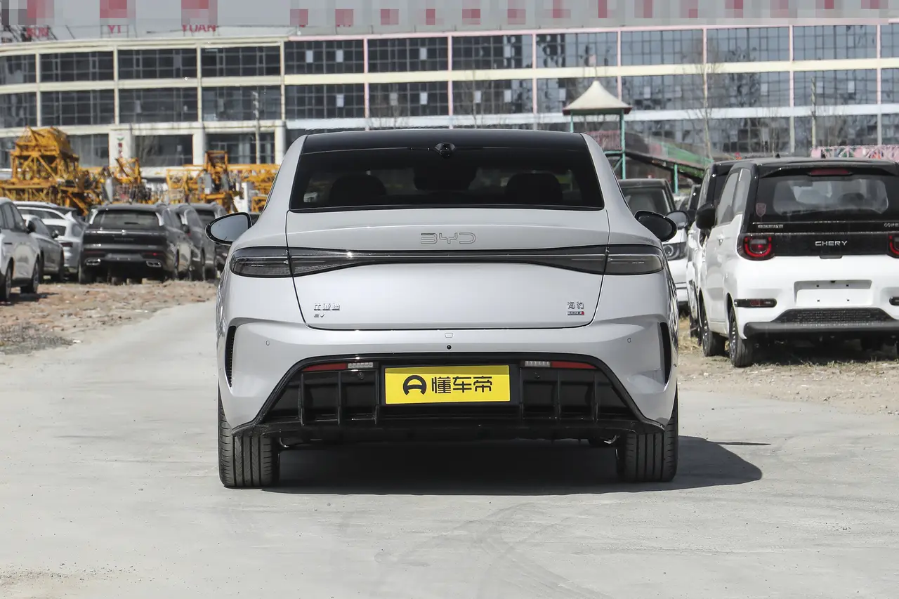 BYD seal 2025