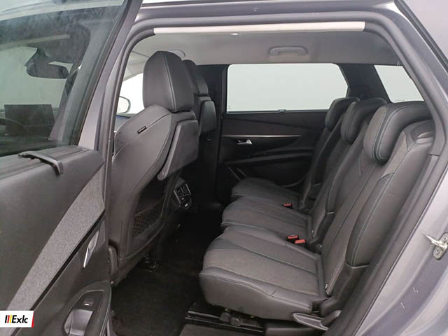 Peugeot 5008 2021