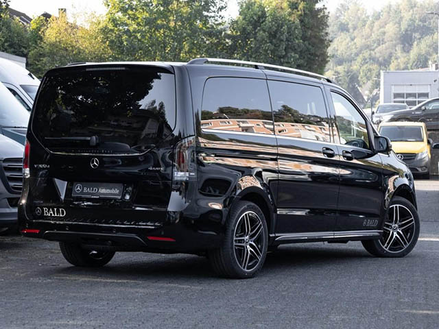 Mercedes V-Class 2024