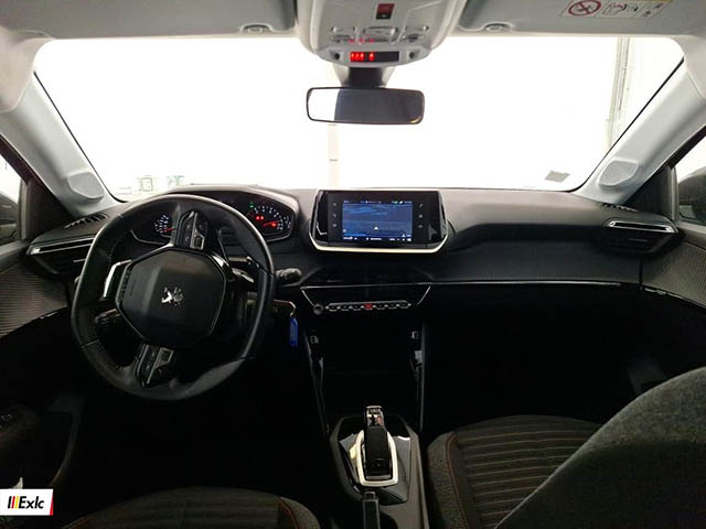 Peugeot 208 2021
