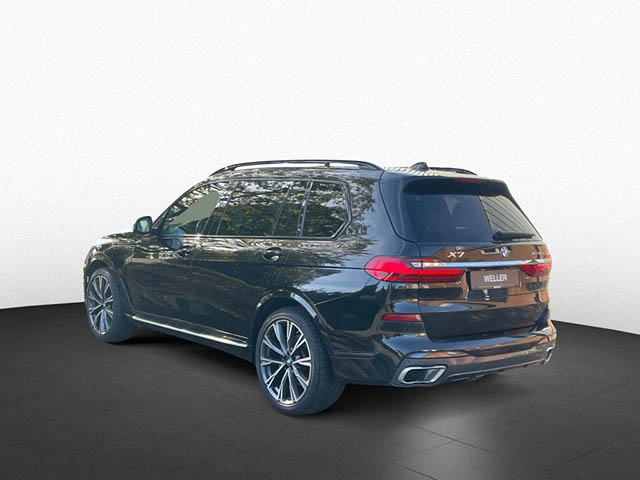 BMW X7 2021