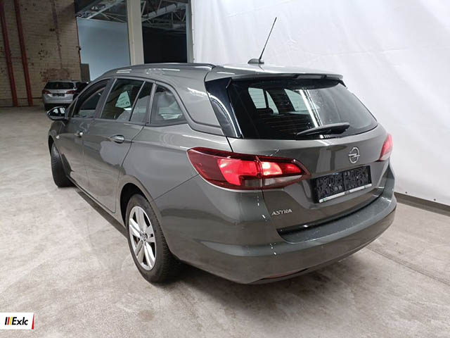 Opel Astra 2021