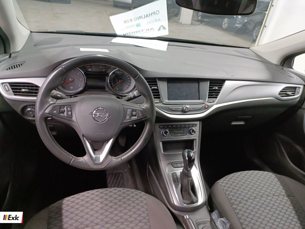 Opel Astra 2021