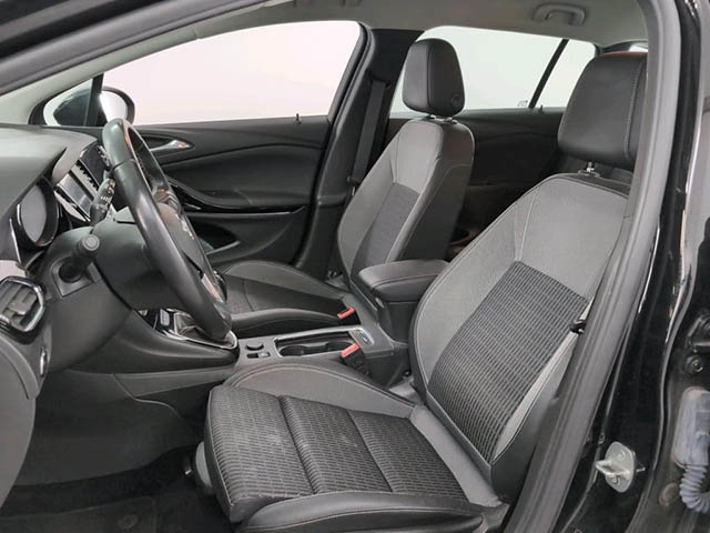 Opel Astra 2021