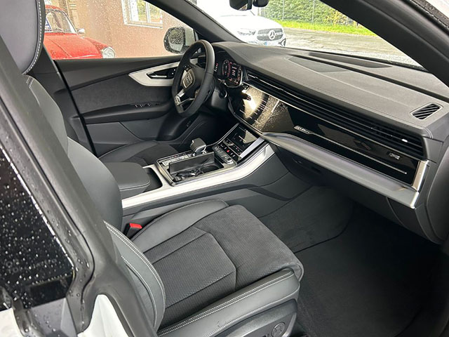 Audi Q8 2024
