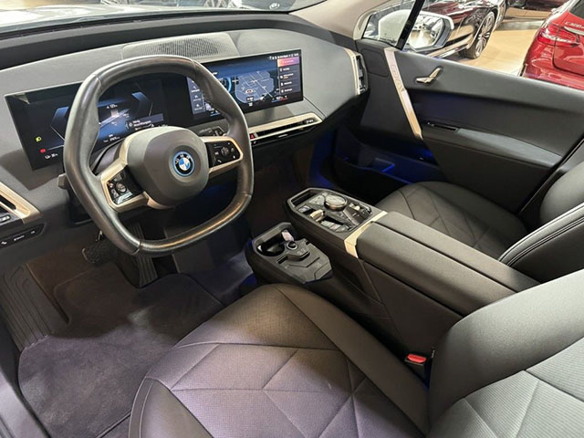 BMW iX 2023