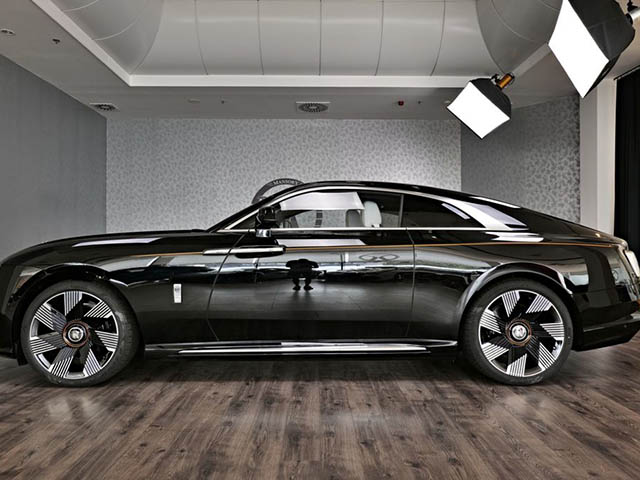 Rolls-Royce Spectre 2024