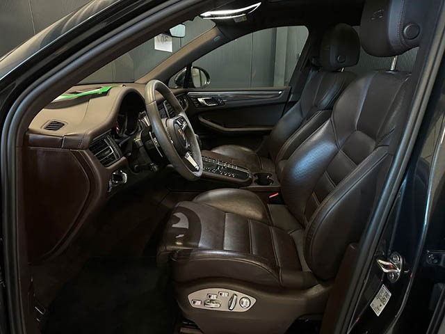Porsche Macan 2021