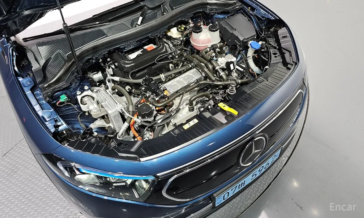 Mercedes EQA 2022