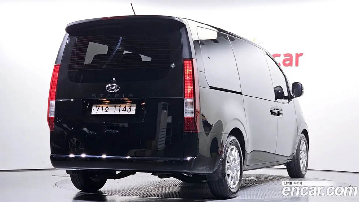 Hyundai Staria 2021