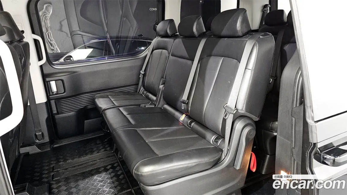 Hyundai Staria 2021