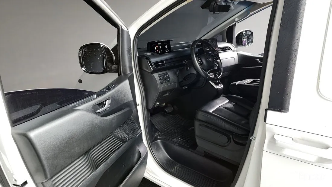 Hyundai Staria 2021