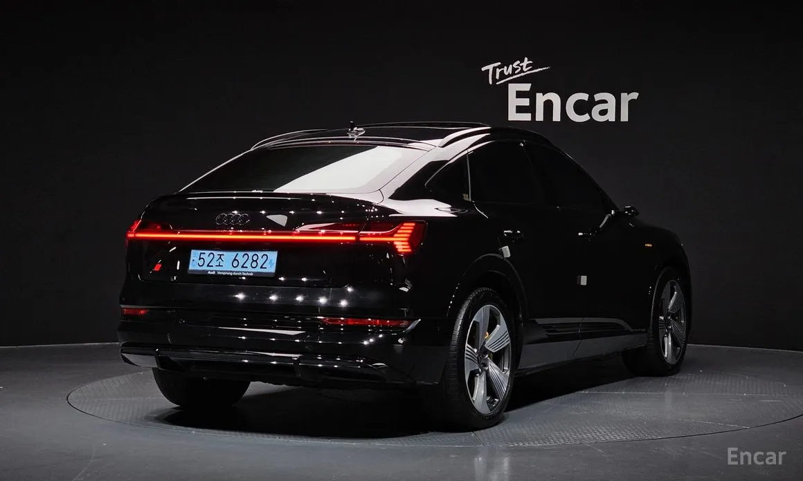 Audi e-Tron 2021