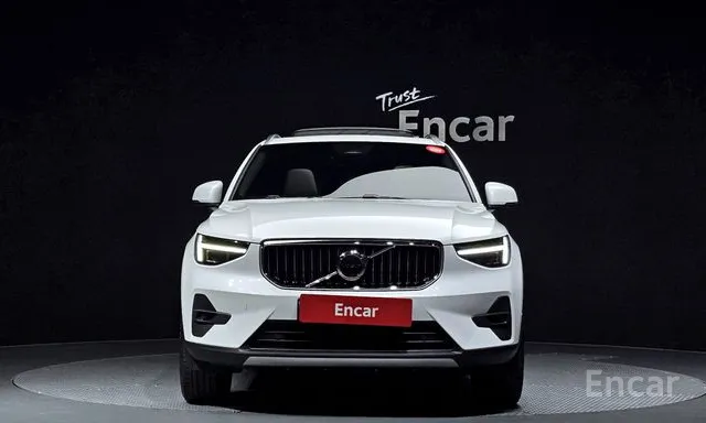 Volvo XC40 2023
