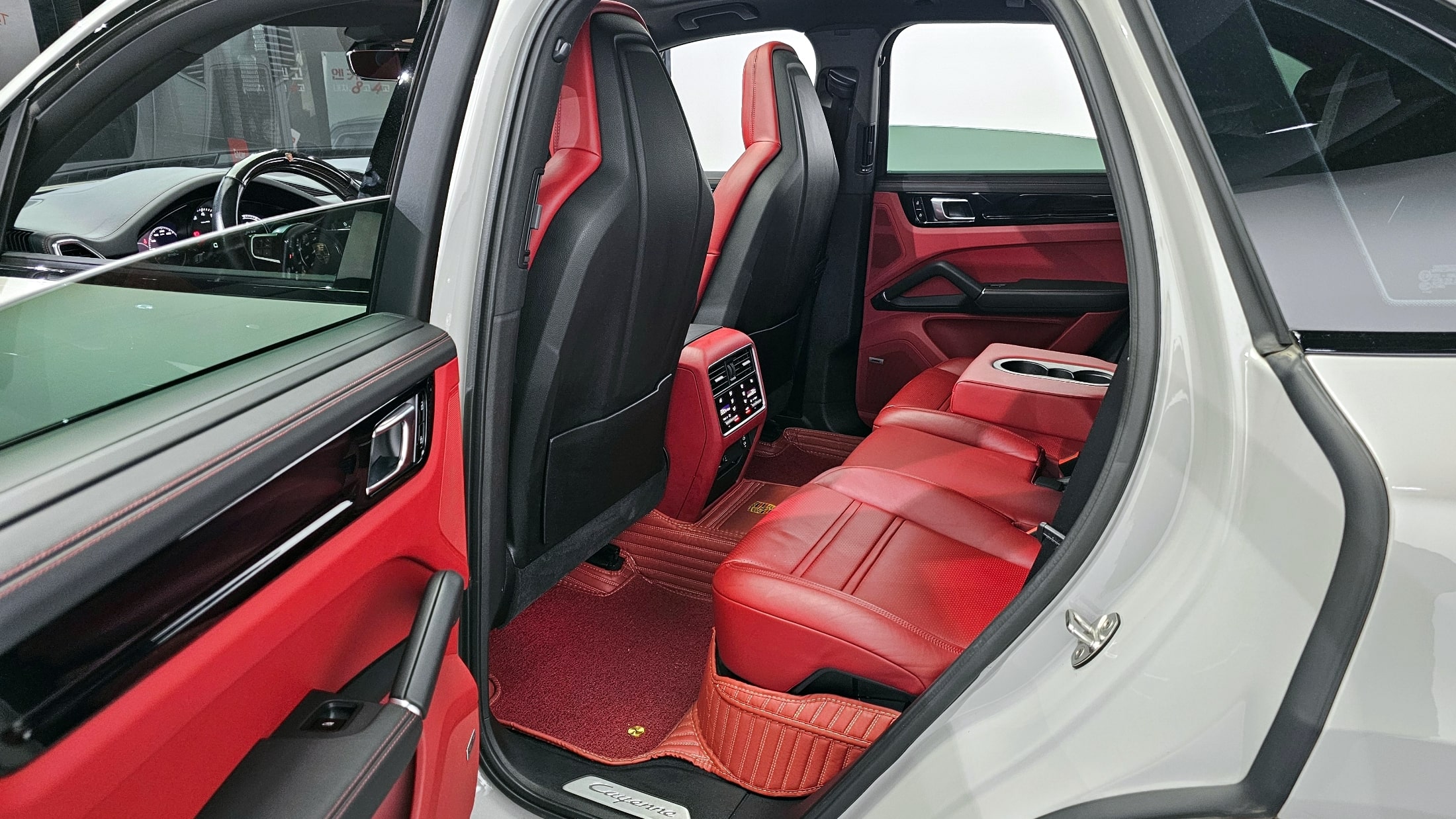 Porsche Cayenne 2021
