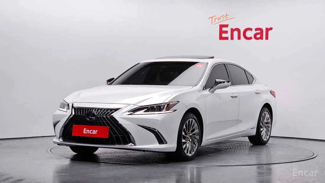 Lexus ES 2022