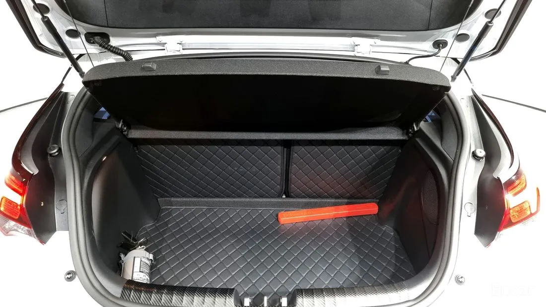 Hyundai Veloster 2022