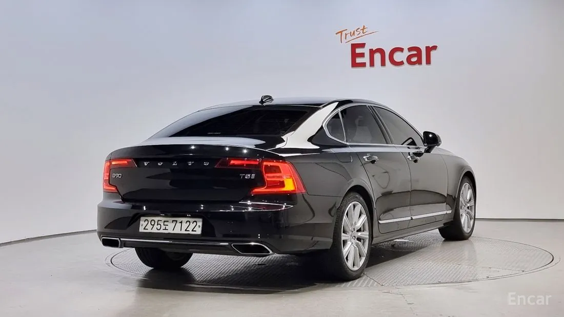 Volvo S90 2020