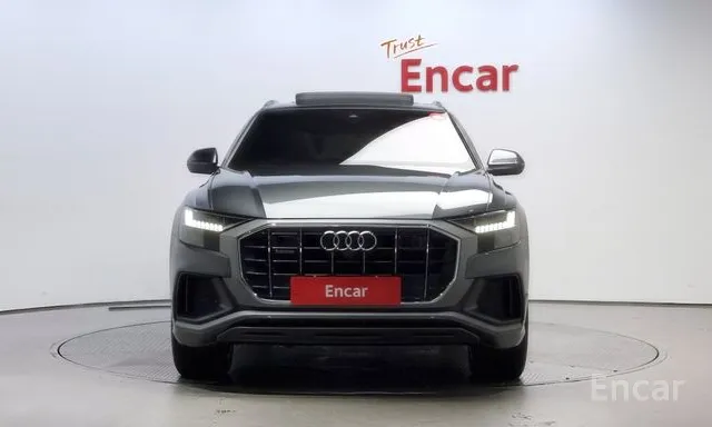 Audi Q8 2021