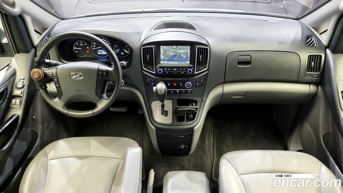 Hyundai Grand Starex 2018