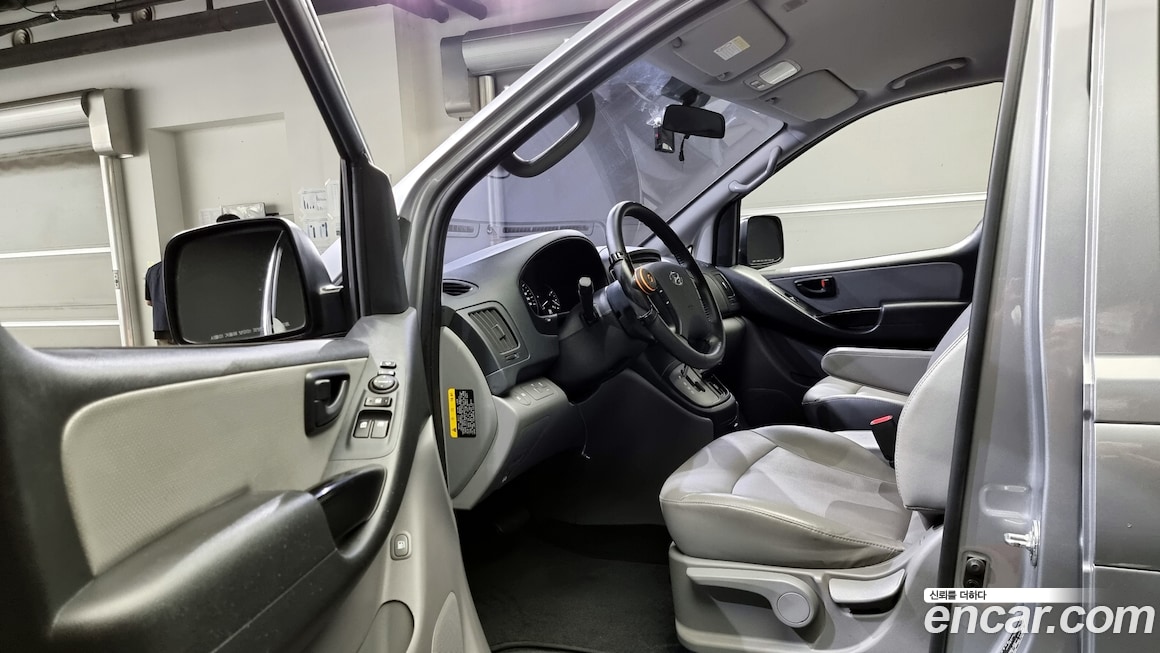 Hyundai Grand Starex 2018