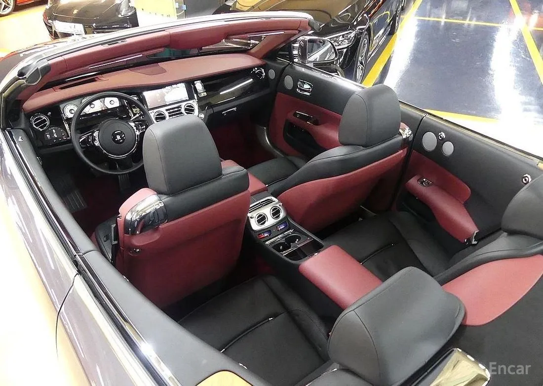 Rolls-Royce Dawn 2021