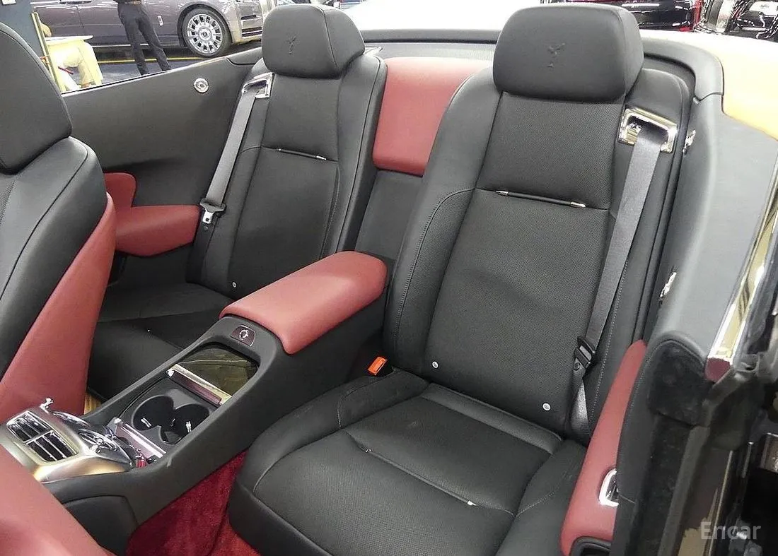 Rolls-Royce Dawn 2021