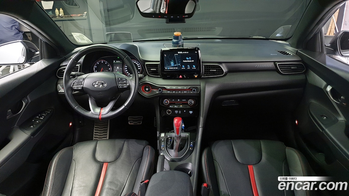 Hyundai Veloster 2020