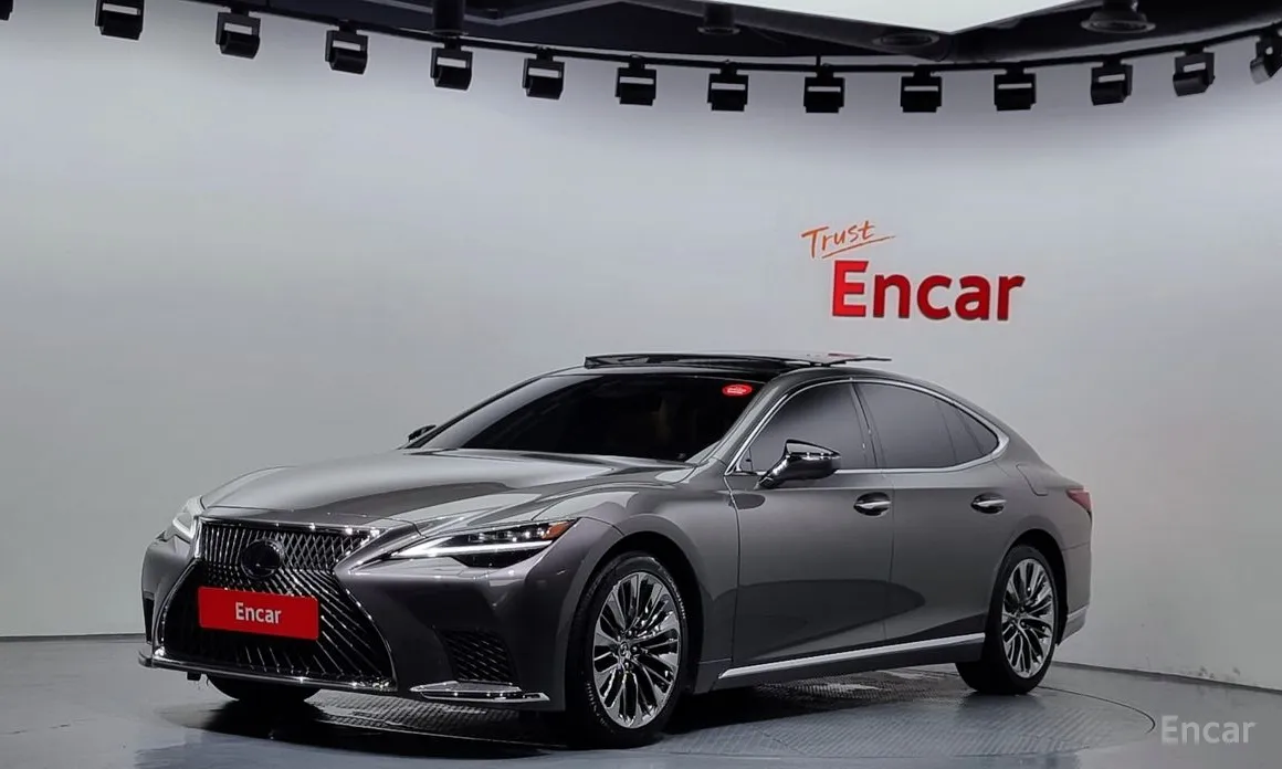 Lexus LS 2023