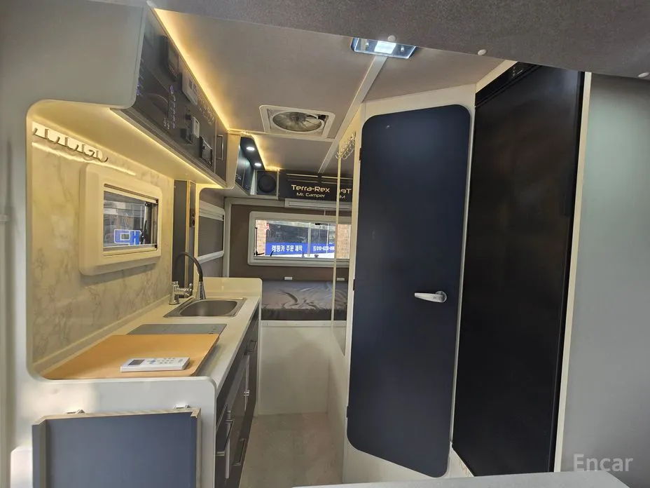 Hyundai Grand Starex 2020