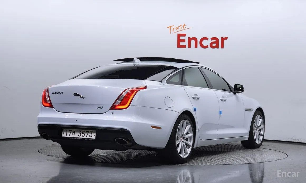 Jaguar XJ 2017