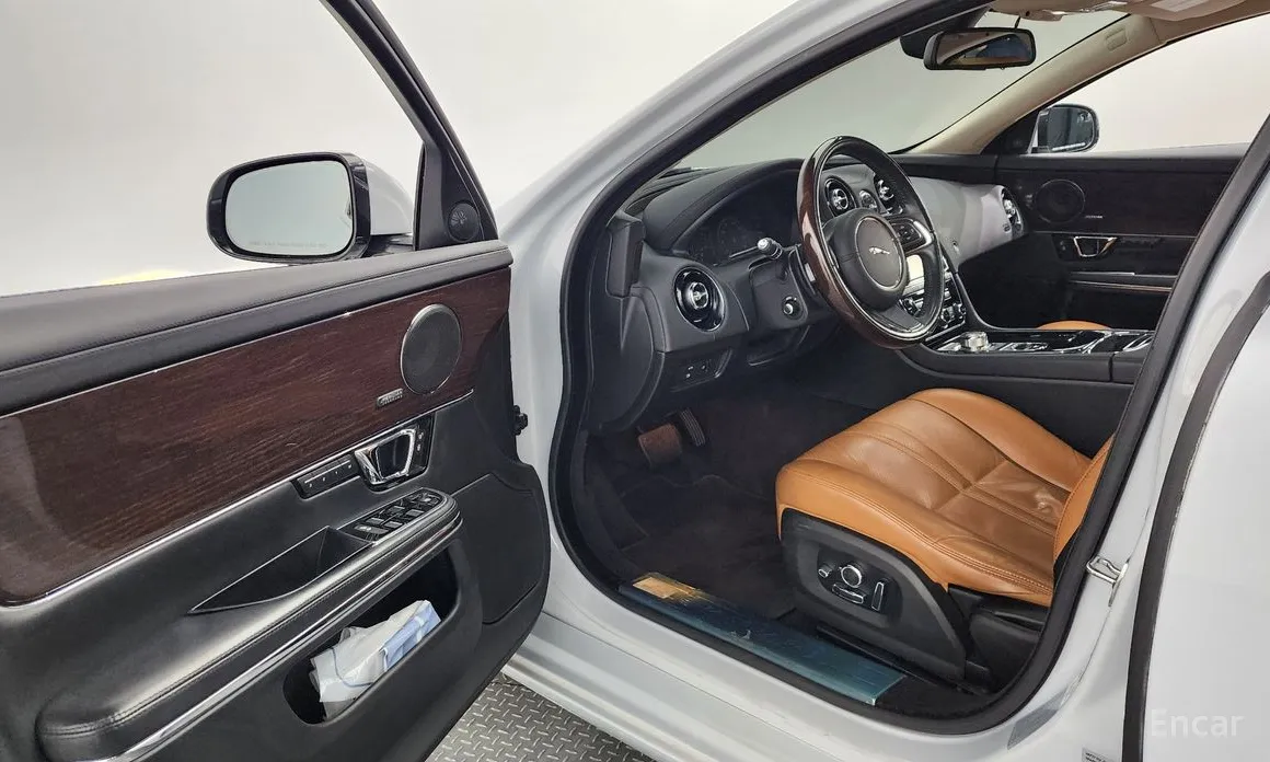 Jaguar XJ 2017